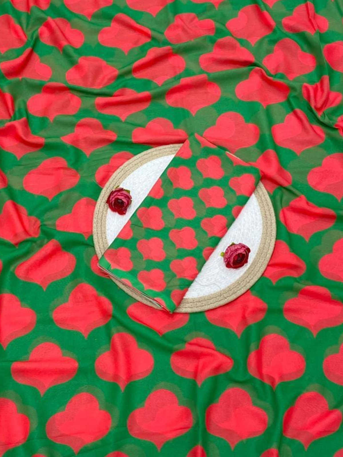 Designer Green & Pink Abstract Print Saree
