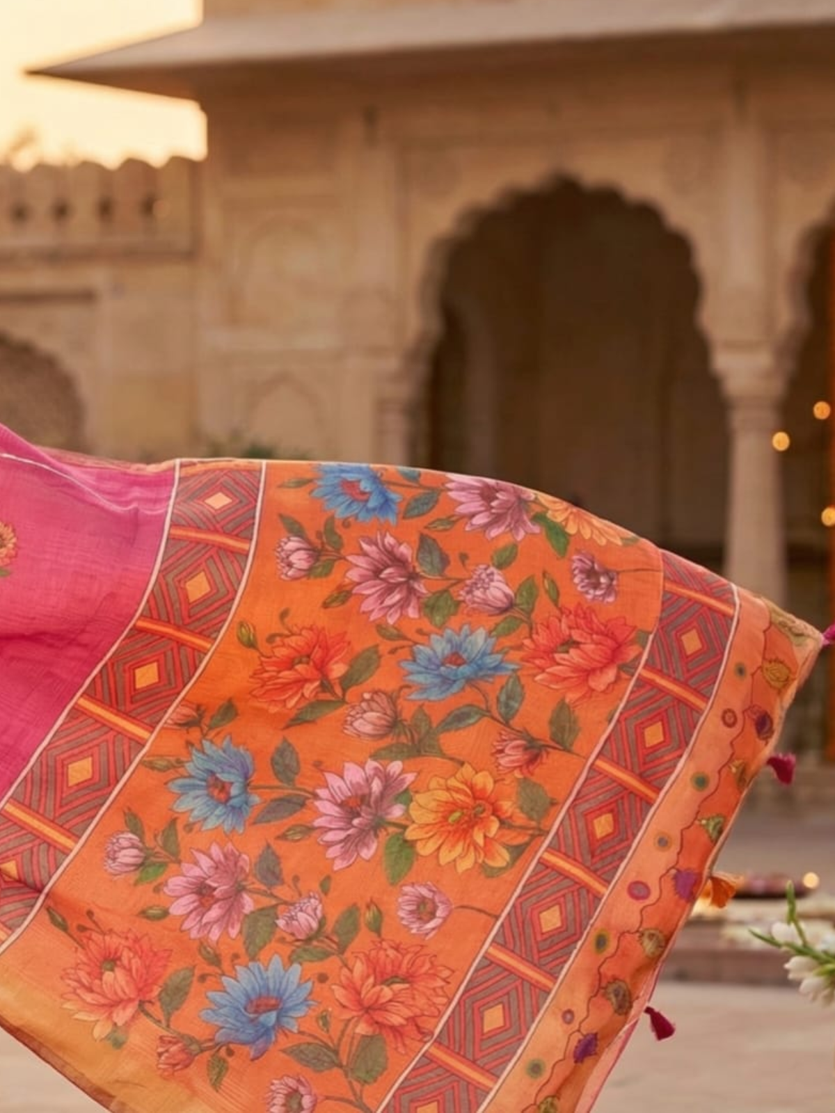 Elegant Pink Linen Saree with Floral Print