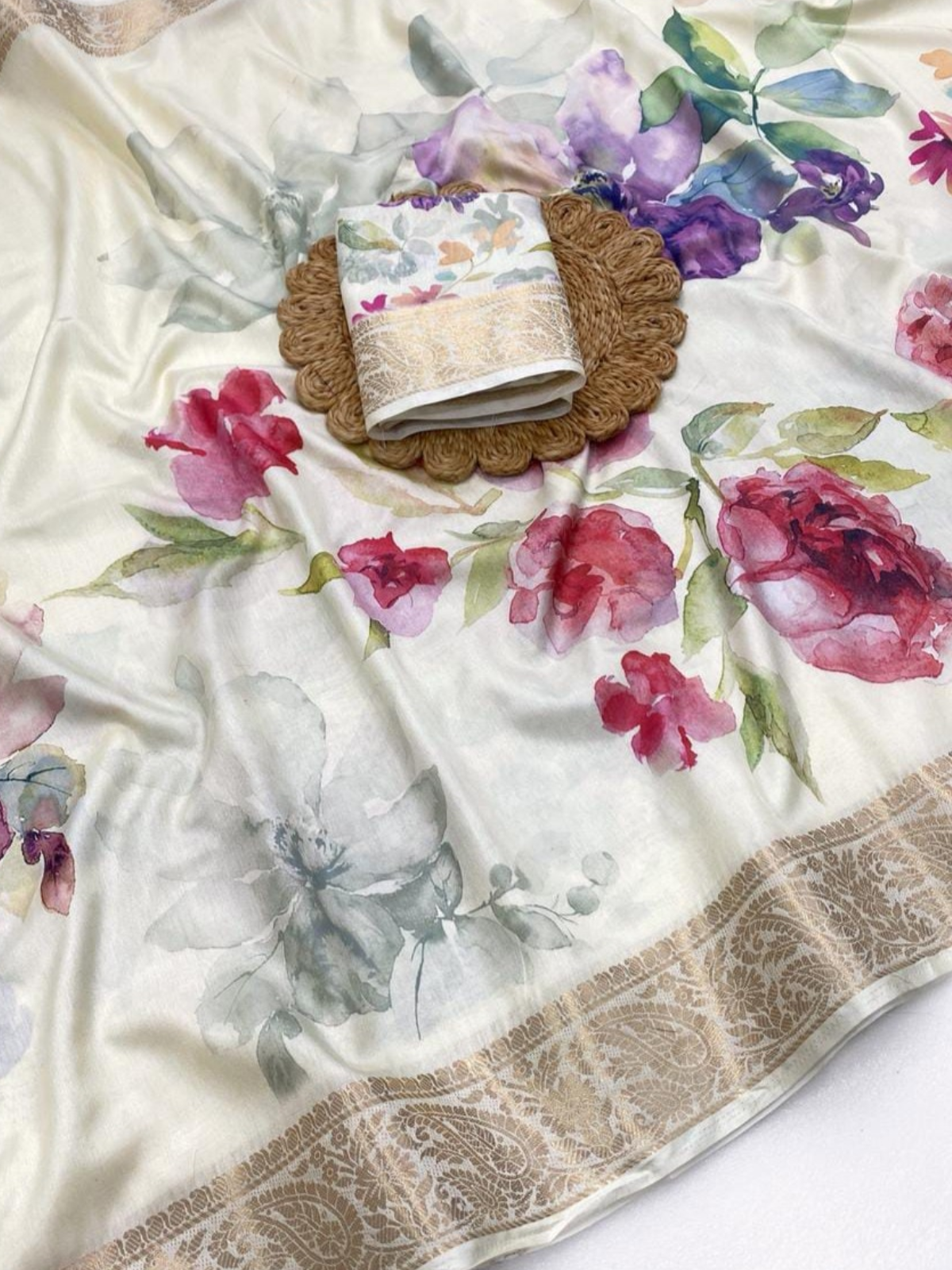 Elegant Garden Floral Cream Saree