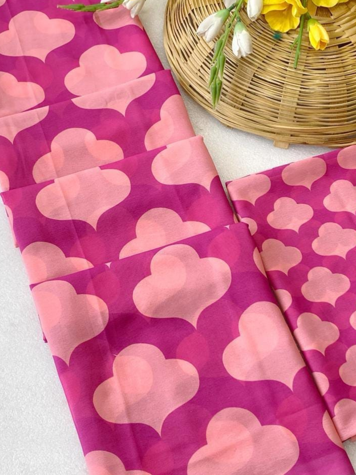 Stylish Pink & Purple Printed Saree